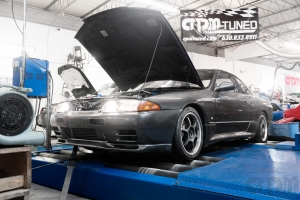 Nissan Skyline R32 on Mustang AWD 4WD Dyno Dynamometer